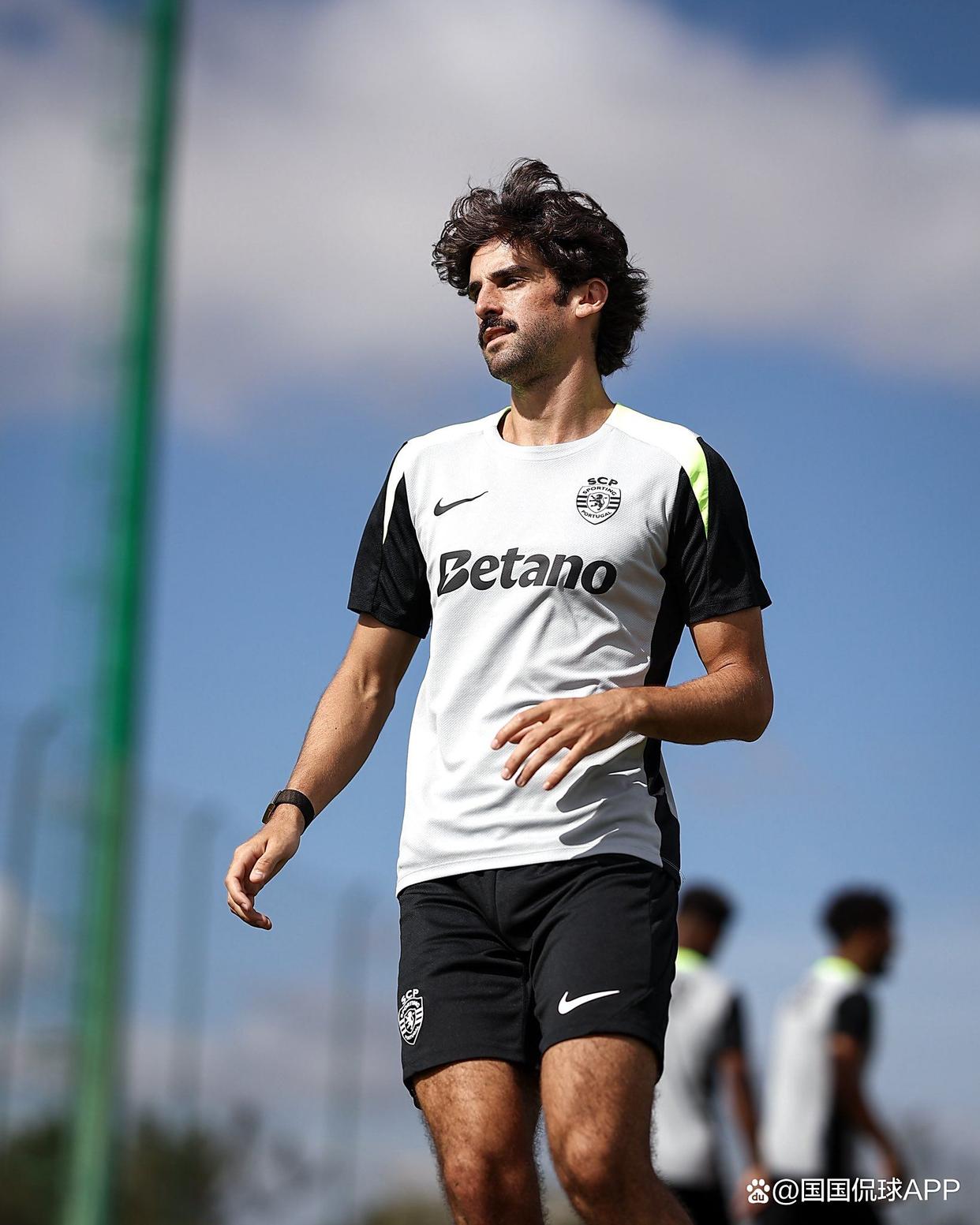 开元体育官网-华盛顿奇才今晨扳平良机，志在葡超名次提升，信心回归，球队文化再被提及(华盛顿奇才主教练)