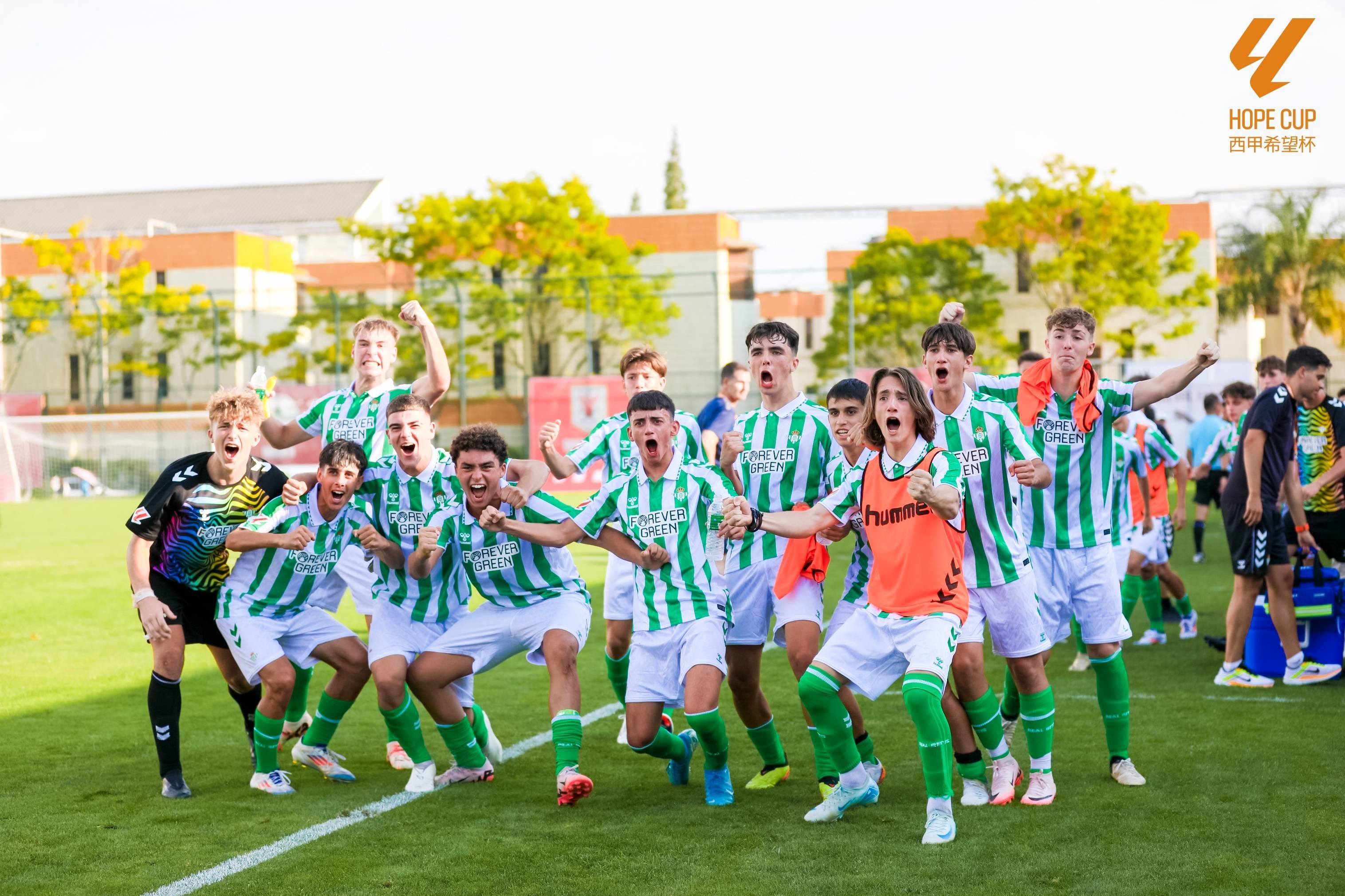 开元体育官网-赛前西甲传出新动向，皇家社会战术微调，管理层表态——赛场秩序良好，球队文化再被提及的简单介绍